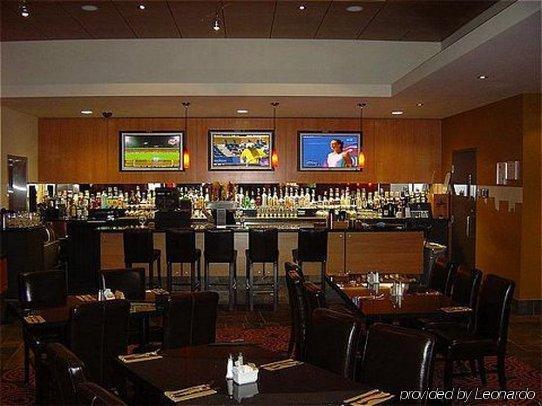 Coast Hotel & Convention Centre Langley Restaurant photo